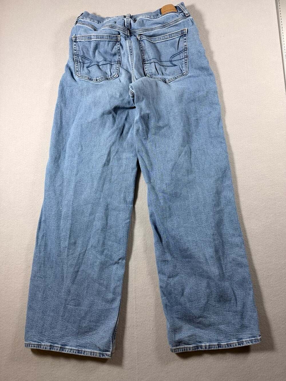 American Eagle Women's Light Wash Wide Leg Denim Jeans - Picture 5 of 8